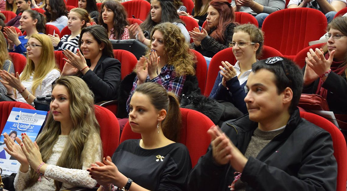 Тим ВИЖЪН България подкрепя форум за кариерно ориентиране