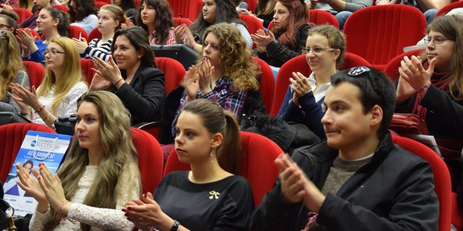 Тим ВИЖЪН България подкрепя форум за кариерно ориентиране